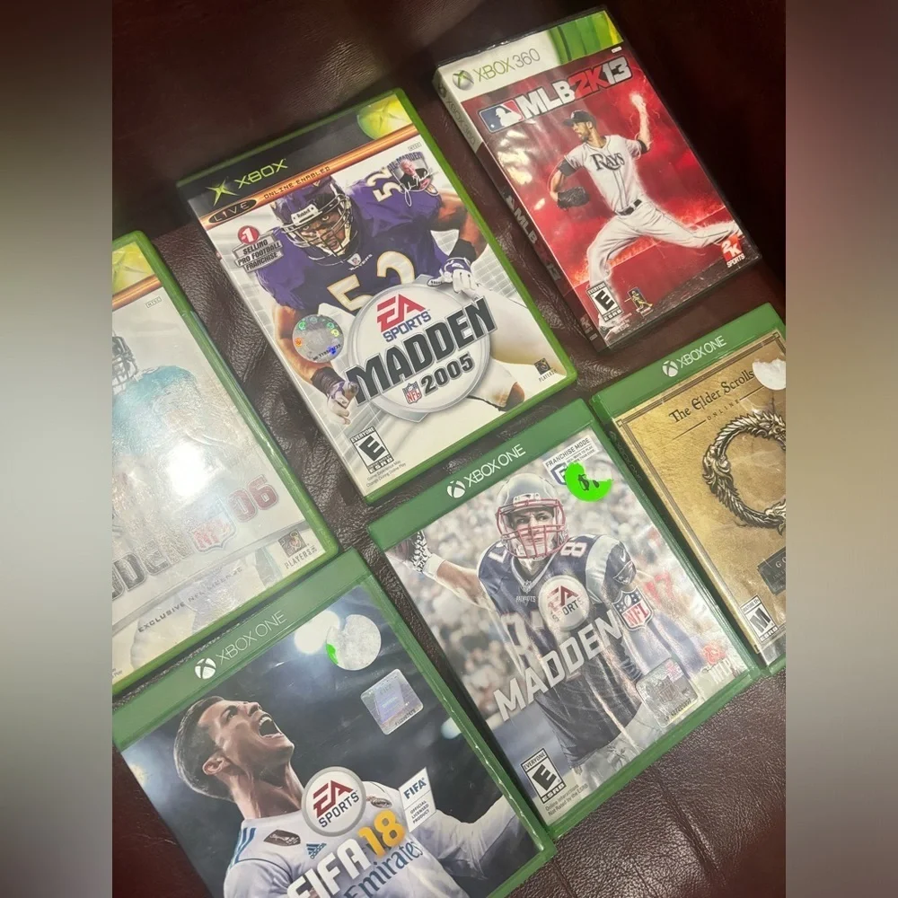 Lot collection of Xbox and Xbox 360 games Madden fifa mlb elder scroll